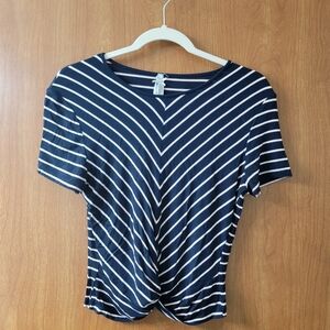 BOGO JO & CO Striped Twist-Front Short Sleeve Tee Size Medium